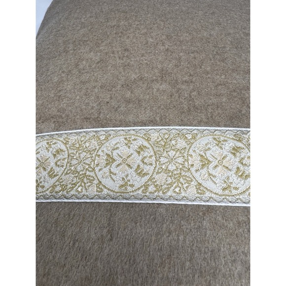 Glass Beaded Pillow By Elizabeth Phillips Handmade Rare EUC 22x22 - Picture 11 of 12